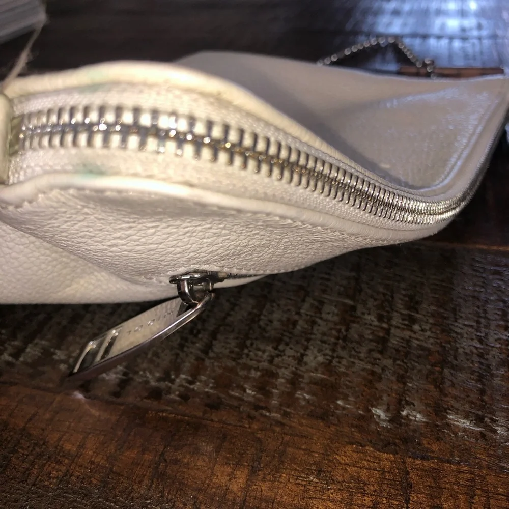 Nicoli Italian Crossbody Bag Winter White Pebbled Leather Silver Chain Strap